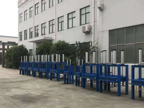 聚氨酯發泡機05